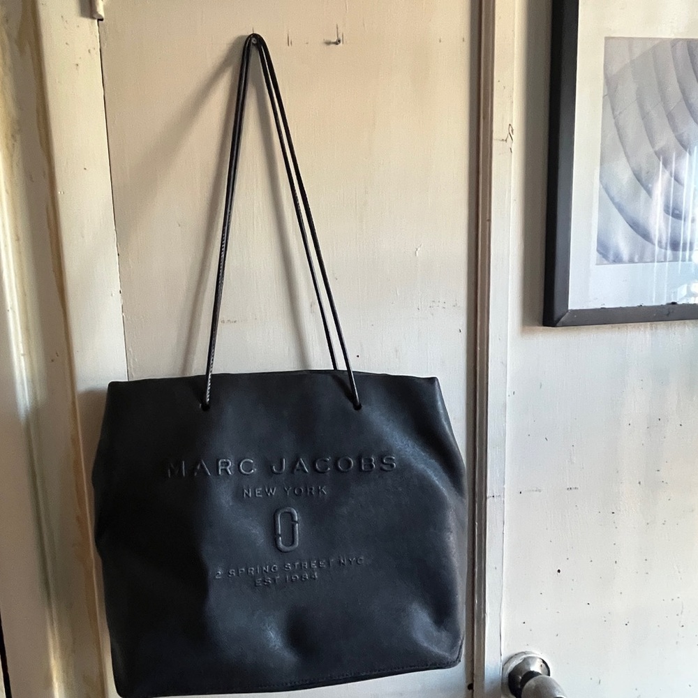 Marc Jacobs East West Logo Shopper Tote Bag - Picture 10 of 11